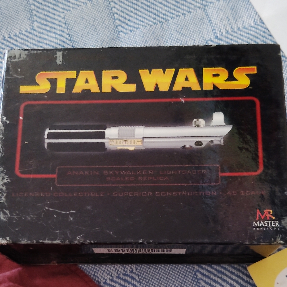 Star Wars Black and Silver Lightsaber Action Figure